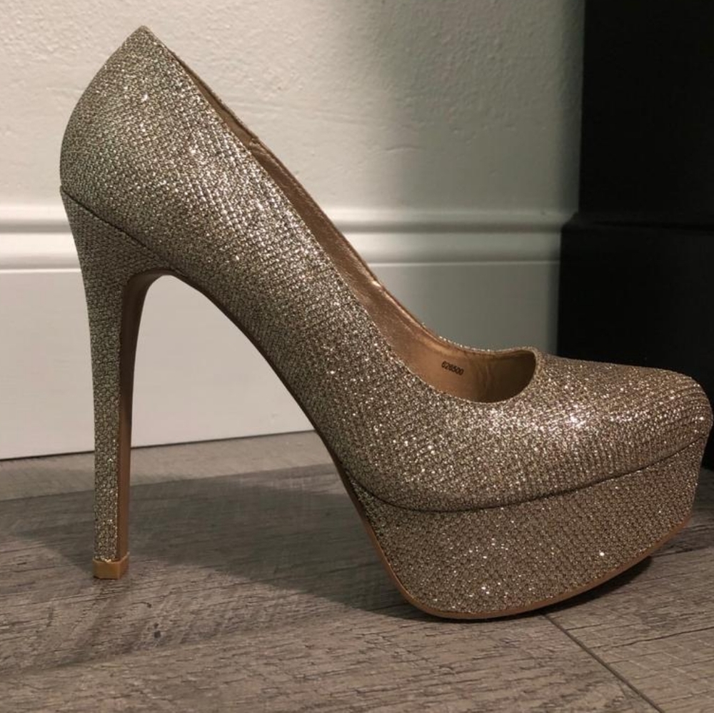 Gold shimmer platform stiletto closed toe pumps